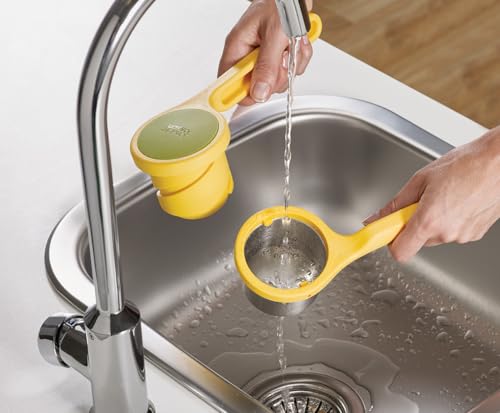 Joseph Joseph Helix Citrus Press Juicer, Ergonomic Twist action hand press, lemon & lime squeezer - style: Citrus Press